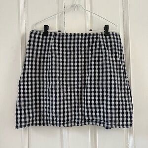 American Eagle Classic Black and White Gingham Skirt